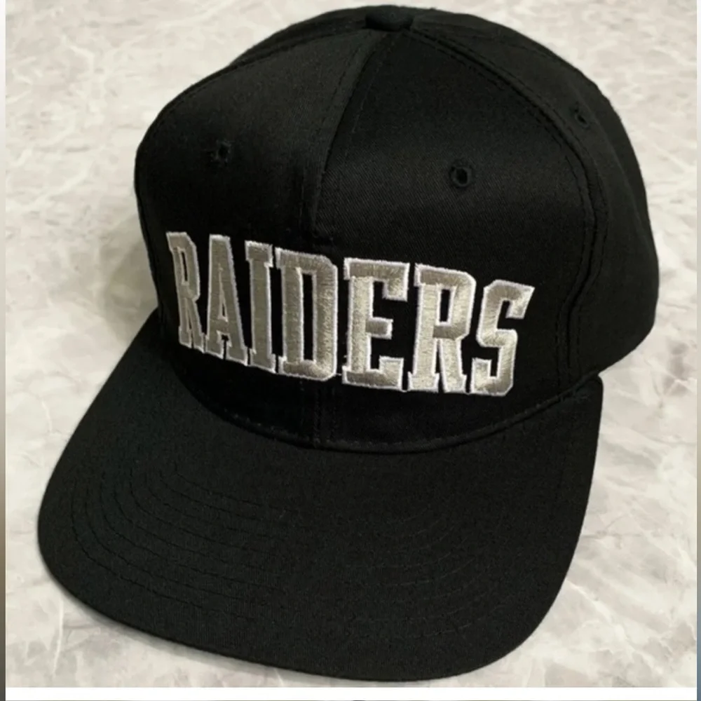 STARTER | Accessories | Starter Vintage 9s Raiders Snapback Hat